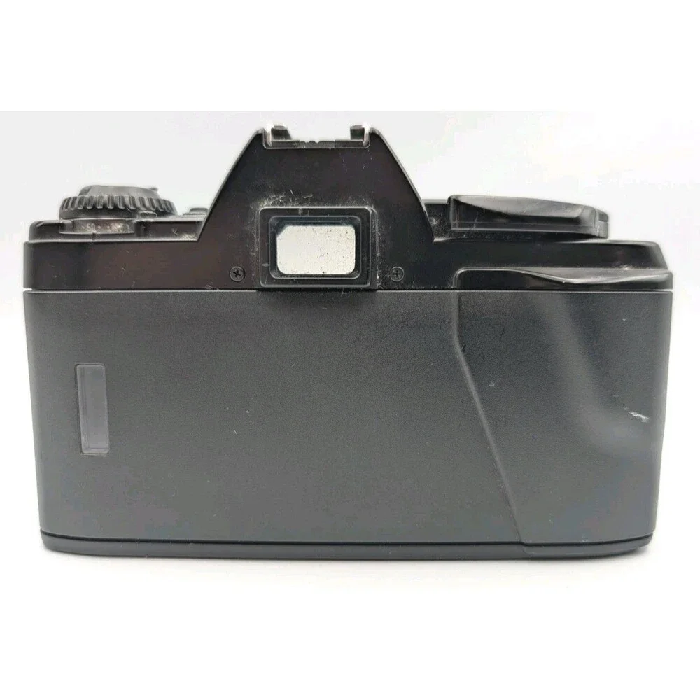 Vintage Minolta X-370 35mm Camera w/case Yellowed Removable Lens